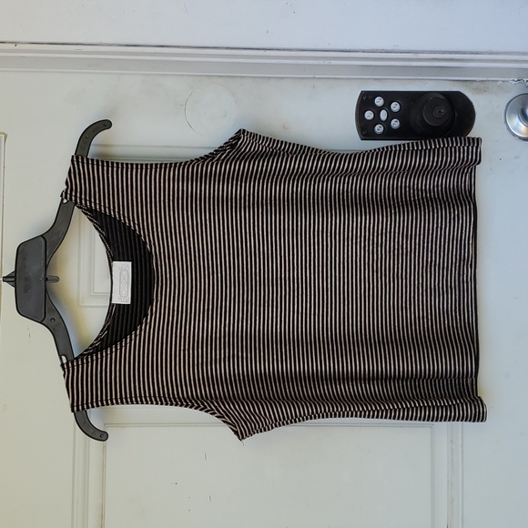 3/$30 Orchid Tank Top - Picture 1 of 4